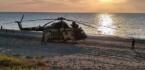 Azerbaycan askeri helikopterinin Giresun’da sahile zorunlu inişi kamerada