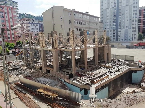 Berat Camii’nin Yapımı Büyük Bir Hızla Devam Ediyor