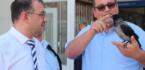 Bilet satış görevlisinin bulup beslediği karga, terminalin maskotu oldu