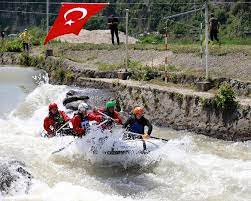 Türkiye Rafting Şampiyonası 1. ayak yarışları Rize’de başladı