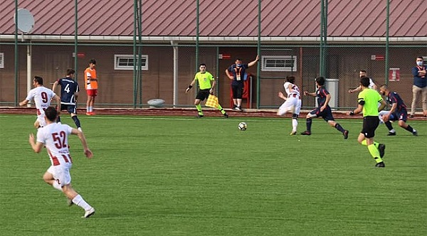 Salarhaspor ile İl Özel İdarespor yenişemedi: 2-2