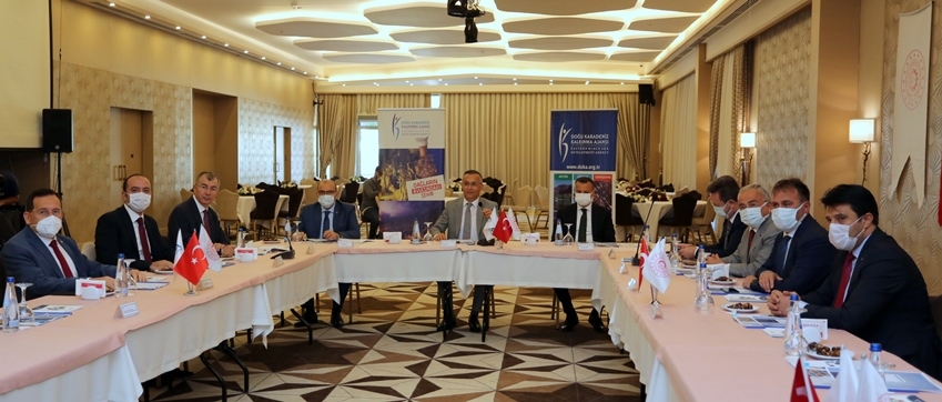DOKA Yönetim Kurulu Toplantısı Vali Kemal Çeber Başkanlığında Yapıldı…