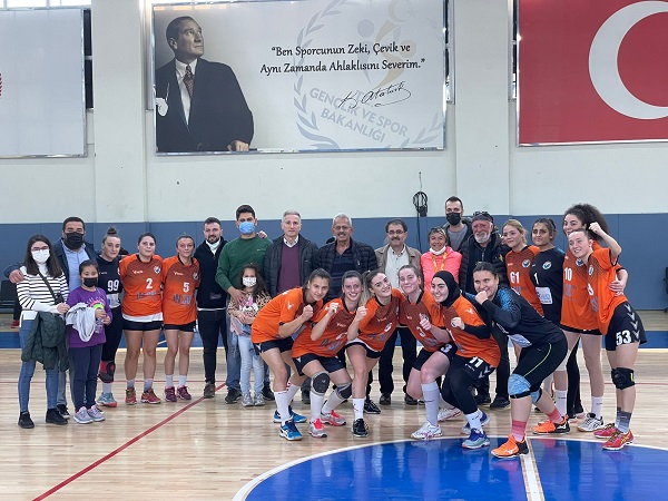 Olimpik Pazar Spor Kulübü Hentbol Takımı dördüncü maçını galibiyetle tamamladı