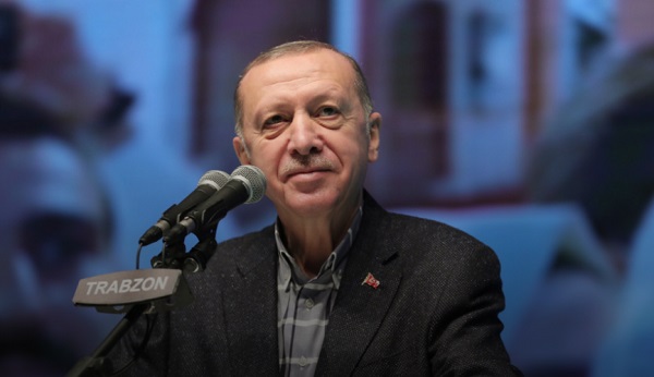 Cumhurbaşkanı Erdoğan: Türkiye’yi tarihinin en büyük yatırım hamleleriyle tanıştırmayı sürdürüyoruz