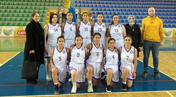 ÇAY MESLEKİ VE TEKNİK ANADOLU LİSESİ KIZ BASKETBOL TAKIMIMI BÖLGE GRUP BİRİNCİSİ OLDU