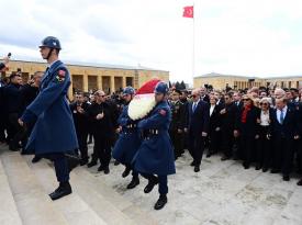 Cumhurbaşkanı adayı Muharrem İnce, Anıtkabir’i ziyaret etti