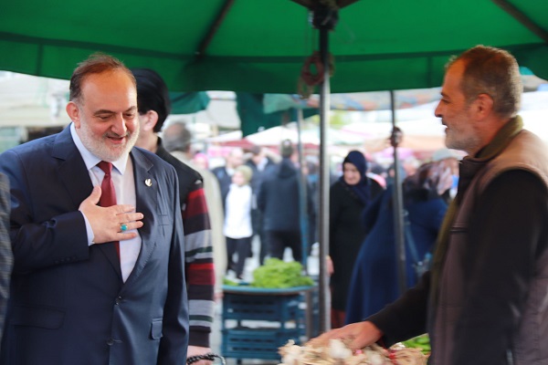 Milletvekili adayları saha çalışmalarına hız kesmeden devam ediyor