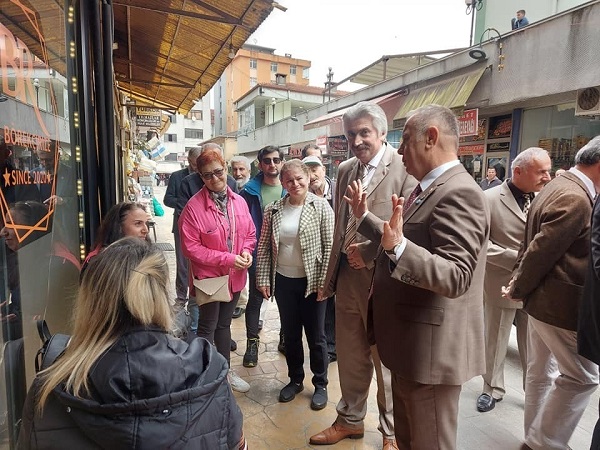 Milletvekili Adayı Köksal Toptan’a AKP’li Avcı’yı Şikâyet Etti: ‘Avcı yanımda büyüdü, şimdi telefonuma bakmıyor’
