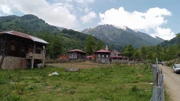 Rize’nin en otantik köyü; elektriği bile kendileri üretiyor