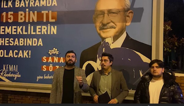 ÖNCE SEÇİM BÜROSUNA SONRA DA AFİŞLERE SALDIRDILAR