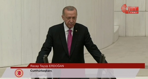 13. Cumhurbaşkanı Recep Tayyip Erdoğan, Meclis’te yemin etti