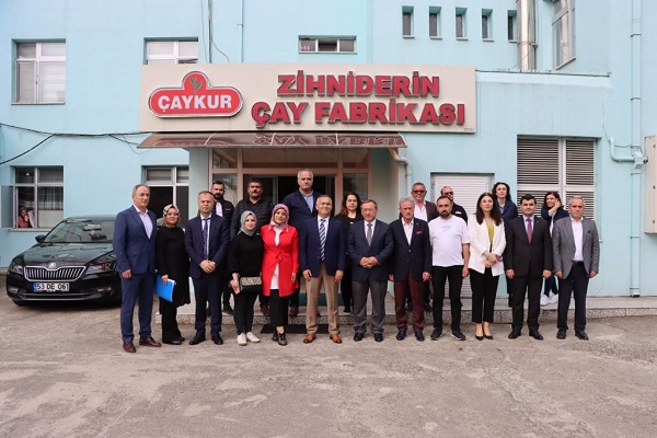 ÇAYKUR ZİHNİ DERİN ÇAY FABRİKASINDA “ÇAY SOKAĞI PROJESİ” TOPLANTISI GERÇEKLEŞTİ