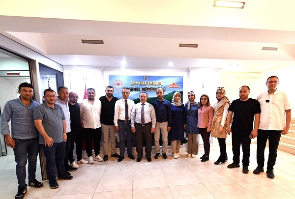 Çaykur Kütahya Bayii Çalışanlarından Alim’e Teşekkür Ziyareti