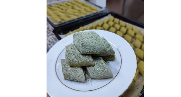 Kadınların ürettiği çay pudrası HEM’de kurabiye oldu
