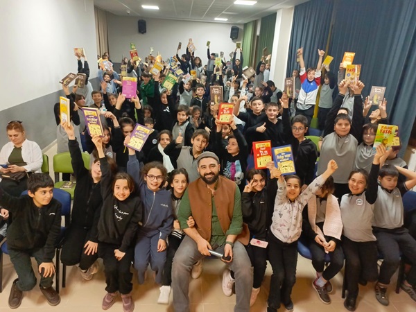 Karalahana kitap kahramanı oluyor
