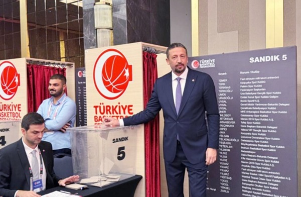 TÜRKOĞLU YENİDEN FEDERASYON BAŞKANI SEÇİLDİ
